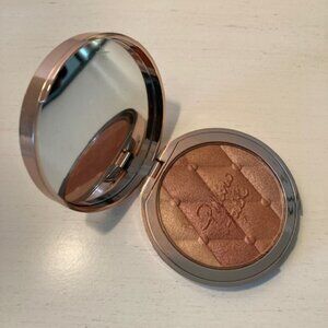 CHARLOTTE TILBURY MULTIGLOW COMPACT in DREAMLIGHT + CLINIQUE BONUS